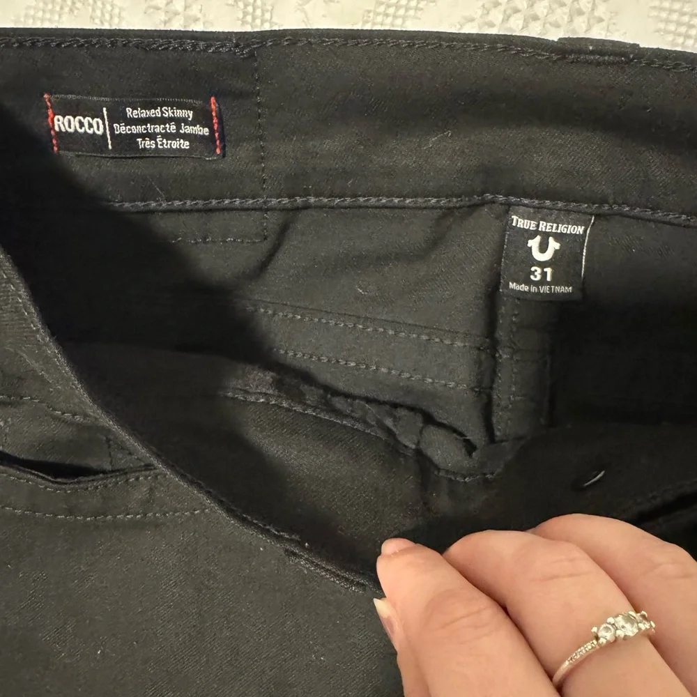 True Religion - Black Jeans for Men (Rocco Relaxed Skinny) - Picture 6 of 6